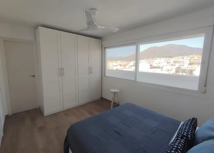 Palm Tree House * אסטפונה