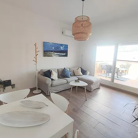 Palm Tree House Апартаменты *